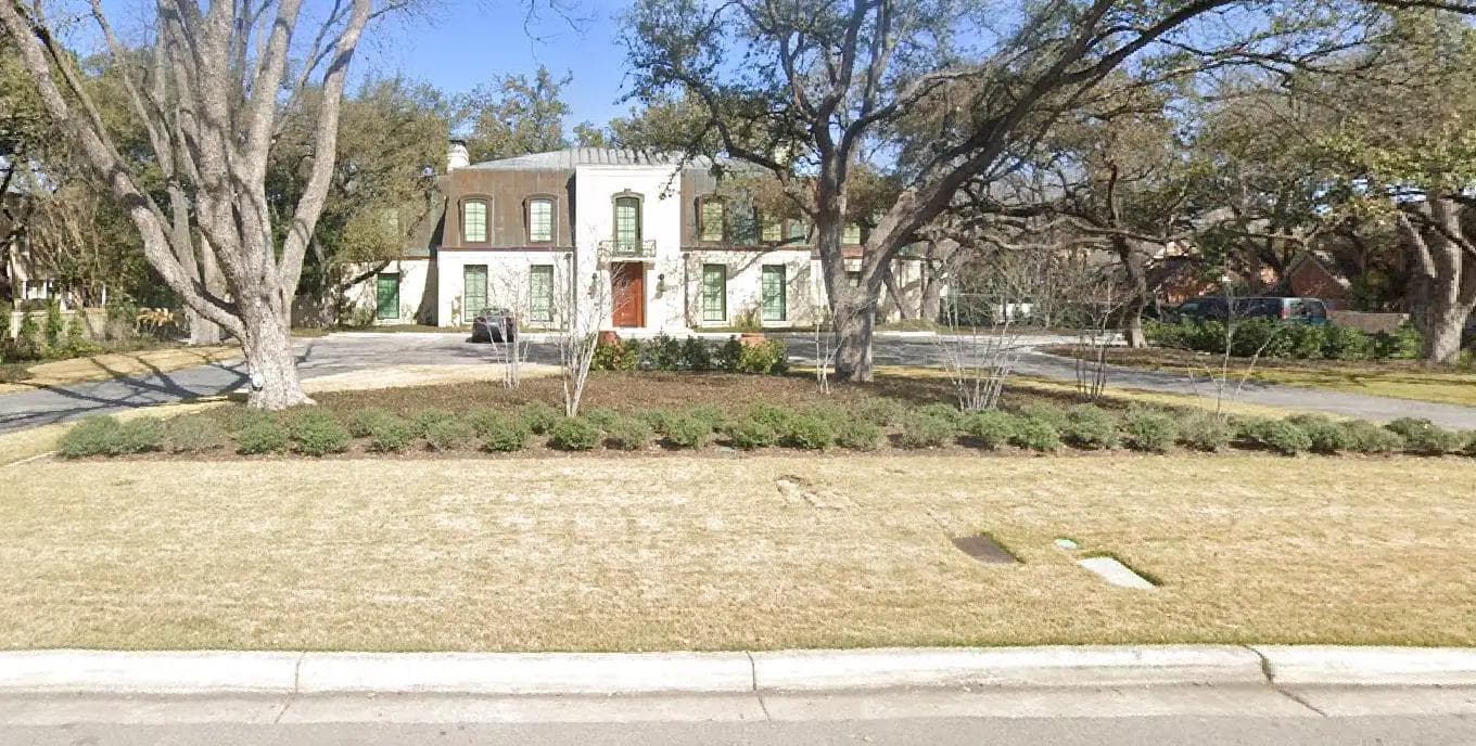 Grandview Pl House 711